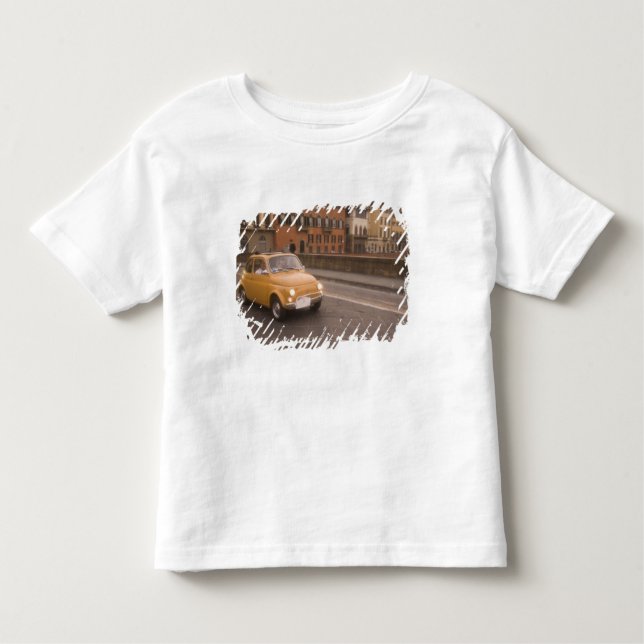 Camiseta Infantil Itália, Florença. Fiat 800 Rally cruza Arno (Frente)