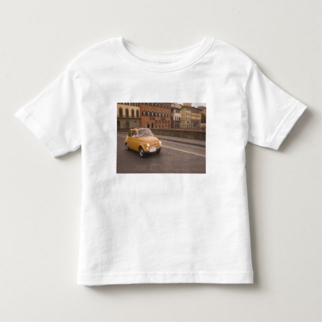 Camiseta Infantil Itália, Florença. Fiat 800 Rally cruza Arno (Frente)
