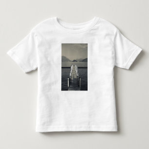 Camiseta Infantil Itália, Província de Como, Tremezzo. Pier do lago.