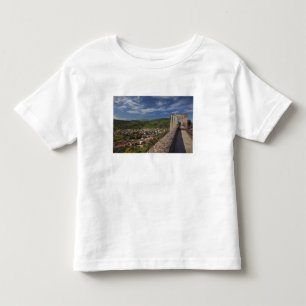 Camiseta Infantil Itália, Sardenha, Bosa. Vista da cidade a partir d
