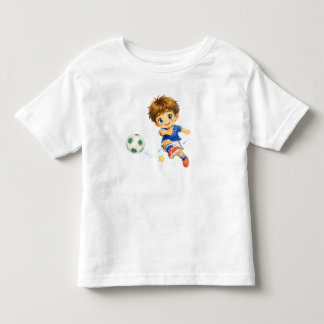 Camiseta Infantil Kleiner Fußballer beim Schuss aufs Tor