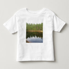 Camiseta Infantil Lago de Reflexão da Árvore do Pinheiro