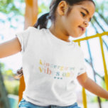 Camiseta Infantil Letras Coloridas Arco-Íris | Dia da rua<br><div class="desc">Esta camiseta de volta à escola é estilizada com uma doce inscrição no arco-íris que pode ser personalizada para qualquer nota. Apresentando tendências, tipografia moderna com sua escolha de personalização. Um protetor fotográfico perfeito para um dia muito especial e depois para ter como guardiã! O design pode ser transferido para...</div>