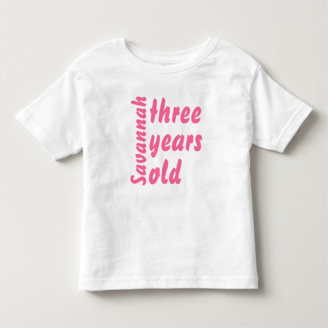 Camiseta Infantil Macacão Rosa com Folhos para Menina de Três Anos (Frente)
