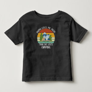 Camiseta Infantil Mama Me Ama Mais Do Que Acampa