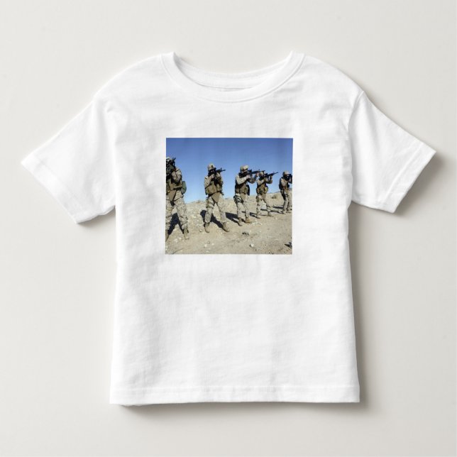 Camiseta Infantil Membros da Equipe de Transmissão Militar (Frente)