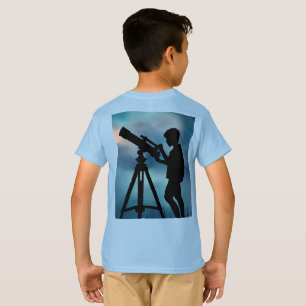 Camiseta infantil Menino e Telescópio