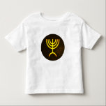 Camiseta Infantil Menorah Flame<br><div class="desc">Uma renderização digital da menorah judaica de sete ramificações (hebraico: מְ נ וֹ ה ). A menorah de sete ramificações, usada no santuário portátil montado por Moisés na selva e, mais tarde, no Templo em Jerusalém, tem sido símbolo do judaísmo desde a Antiguidade e é o emblema no casaco de...</div>