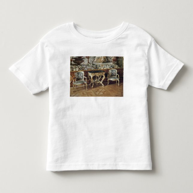Camiseta Infantil Mesa de console e duas poltronas, 1745 (Frente)