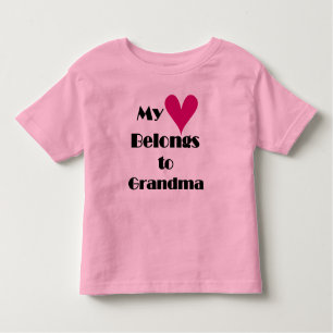 Camiseta Infantil Meu coração pertence à avó