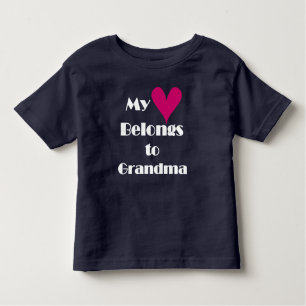 Camiseta Infantil Meu coração pertence à avó