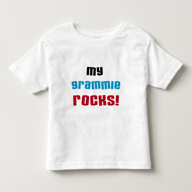 Camiseta Infantil Minha avó Rocks T shirts e presentes (Frente)