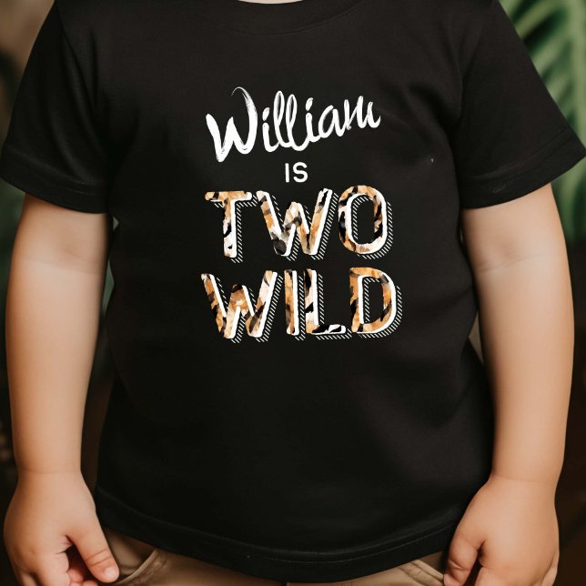 Camiseta Infantil Moderno Dois Simples Safari Simples segundo aniver (Simple Two Wild, Animal Print Motif, Safari Themed Baby Boy 2nd birthday T-shirt)