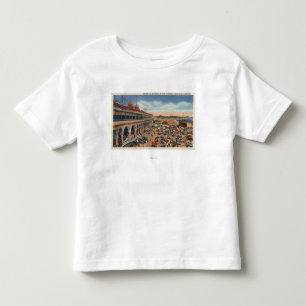 Camiseta Infantil Multidões na praia na frente do casino