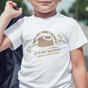 Camiseta Infantil "Não é o meu primeiro rodeio" Garoto segundo anive