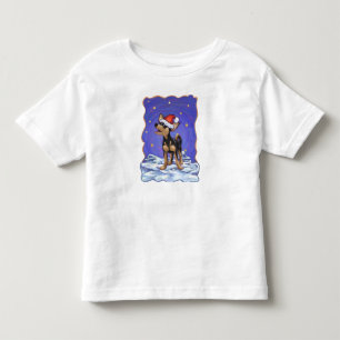 Camiseta Infantil Noite estrelado Chihuhua festivo no chapéu do