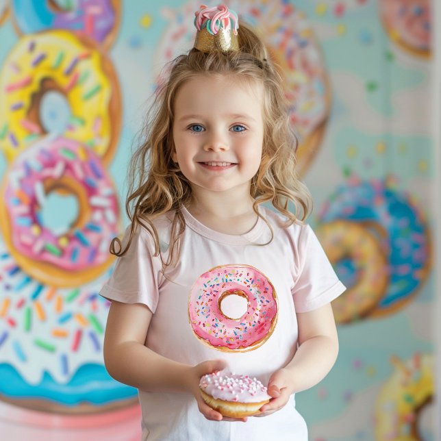 Camiseta Infantil Noivado de Rosquinha Rosa Pastel da Hora Mais Doce (Criador carregado)