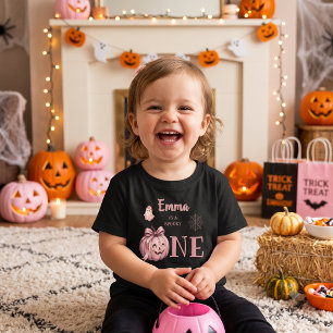 Camiseta Infantil Nome Personalizado é um Pinkoween Fofo e Assustado