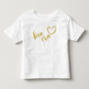 CAMISETA INFANTIL NOVA ZEALAND KIA ORA MAORI DOURADO SCRIPT NOME NZ