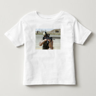Camiseta Infantil O aviador da força aérea de E.U. conduz a