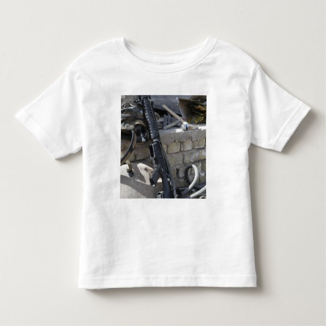 Camiseta Infantil O equipamento de um Marinho (Frente)