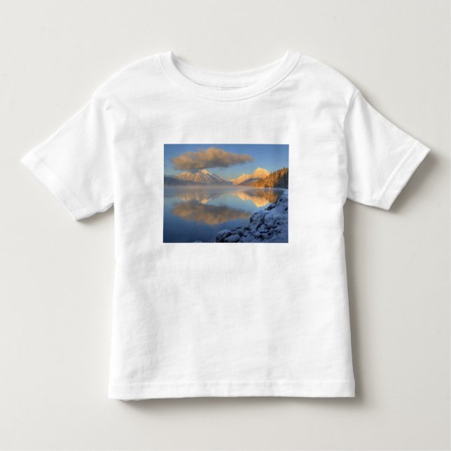 Camiseta Infantil O nevoeiro sai do Lago McDonald num frio muito fri (Frente)