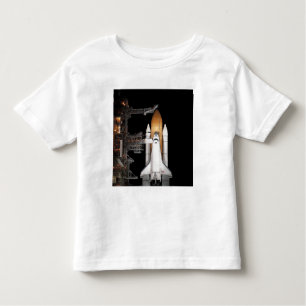 Camiseta Infantil O ônibus espacial Atlantis fica pronto