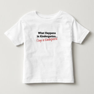 Camiseta Infantil O que acontece no jardim de infância