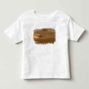 Camiseta Infantil Omã, deserto Rub Al Khali, dirigindo nas dunas