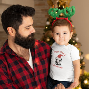 Camiseta Infantil Panda com Chapéu de Papai Noel – Feliz Natal Panda