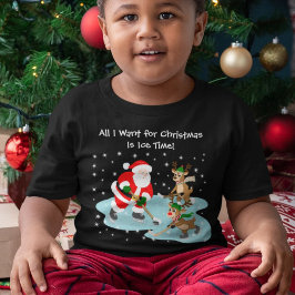 Camiseta Infantil Papai Noel Jogando Hóquei com Rena de Natal