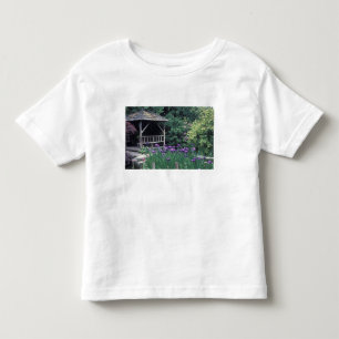 Camiseta Infantil Pavilhão de madeira no Jardim Sunken em