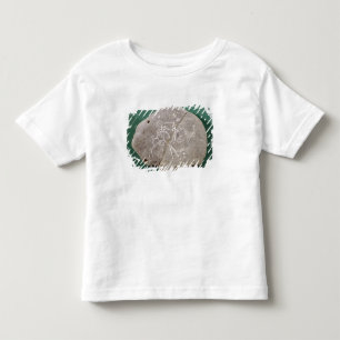 Camiseta Infantil Pedra inscreida com um caçador no deserto