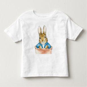 Camiseta Infantil Peter, o coelho sentado num Pote