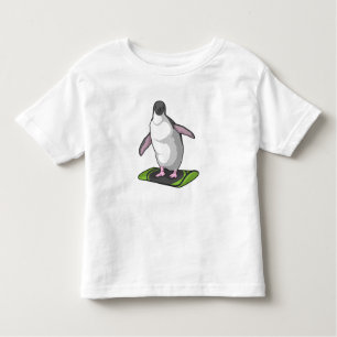 Camiseta Infantil Pinguim como Snowboarder com Snowboard