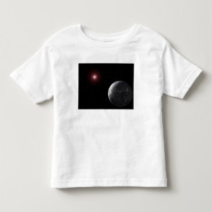 Camiseta Infantil Planeta gelado/rochoso orbitando uma estrela escur
