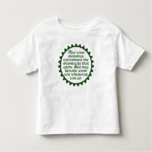 Camiseta Infantil Podem suas bênçãos ultrapassar os trevos, irlandês