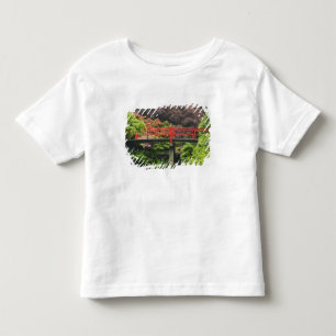 Camiseta Infantil Ponte do Coração com rododendros floridos,
