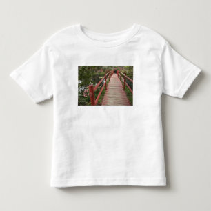 Camiseta Infantil Ponte vermelha sobre o lago, Magnolia Plantation,