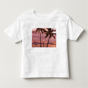 Camiseta Infantil Pôr do sol sobre Moorea da praia de Sofitel Maeva