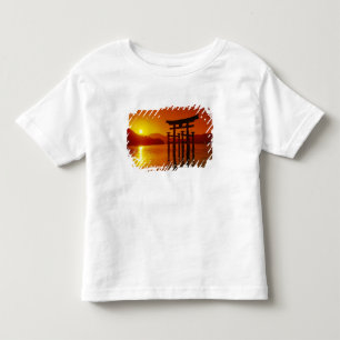 Camiseta Infantil Portão O-Torii, santuário Itsukushima, Miyajima,