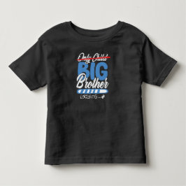 Camiseta Infantil Promovido a Irmão Mais Velho Carregando Irmão Mais