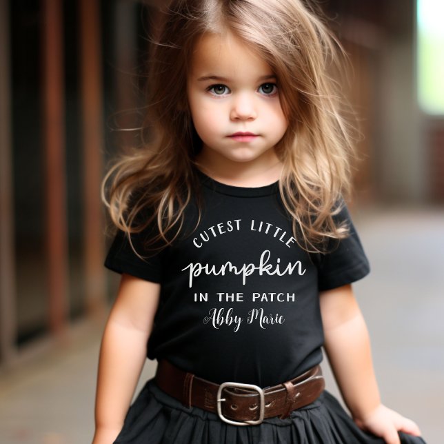 Camiseta Infantil Pumpkin mais fofo no Patch Personalizado (Cutest Little Pumpkin in the Patch Custom Toddler T-shirt)