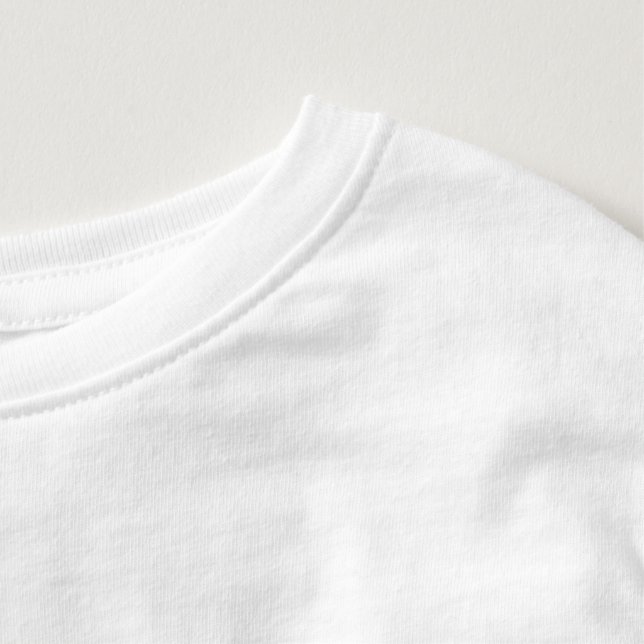 Camiseta Infantil "Quacking Kindergarten – Pato Fofo de Volta à Esco (Detalhe - Pescoço (em branco))