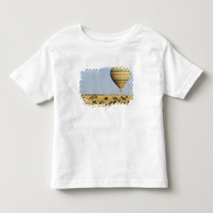 Camiseta Infantil Quênia, Masai Mara. Turistas passeiam de balão de 