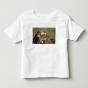 Camiseta Infantil Quênia, Reserva de Caça Masai Mara, Leoa