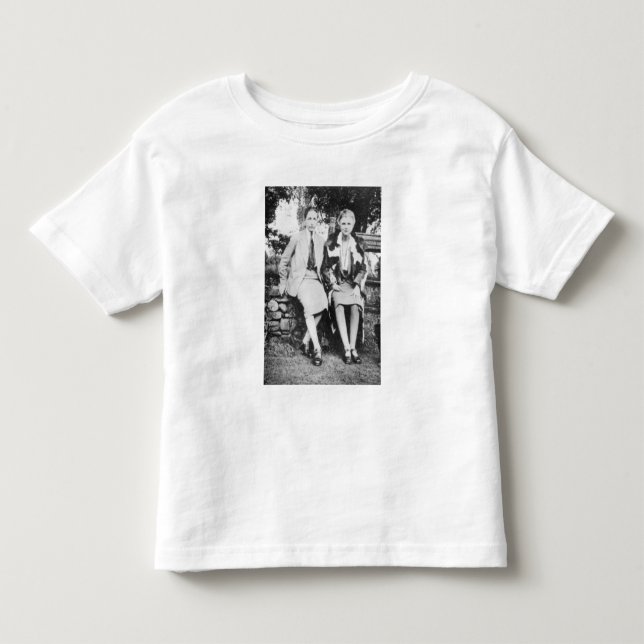 Camiseta Infantil Radclyffe Hall e Una Vincenzo (Frente)