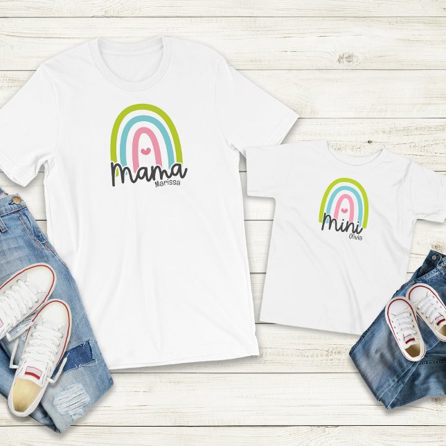 Camiseta Infantil Rainbow Mama Mini Correspondente Personalizável (Criador carregado)