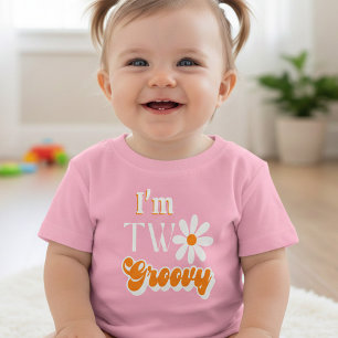 Camiseta Infantil Retro Duas Garotas Groovy Aniversário de 2 anos