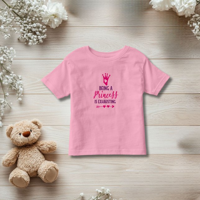 Camiseta Infantil Rosa e Roxo Ser uma Princesa está Escavando (Pink purple baby girl Being a Princess is Exhausting T-shirt. Baby Toddler, Kids Clothing)